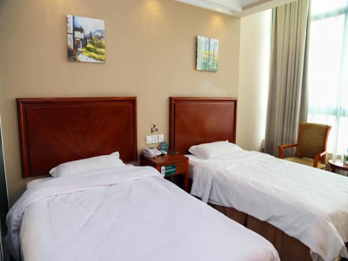 Greentree Inn Jiangsu Wuxi Hubin Business Street Business Hotel Exteriör bild